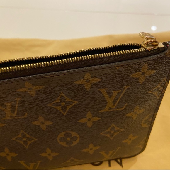 Authentic Louis Vuitton Pochette - Picture 13 of 13